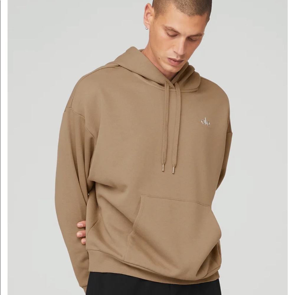 ALO Yoga Men’s Accolade Hoodie in Gravel Size: XL